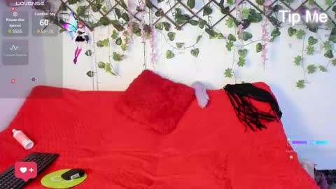 Eva  online show from December 3, 9:26 pm