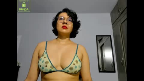 Eva online show from December 30, 6:27 pm