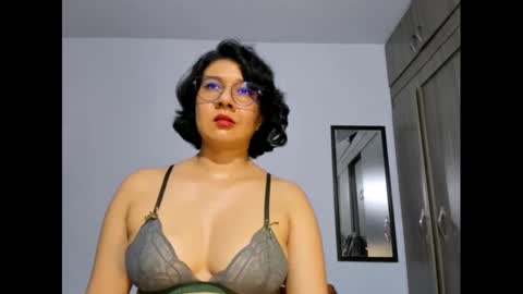 Eva online show from February 2, 9:56 pm