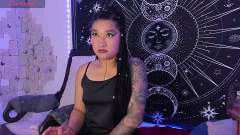 Eva  online show from November 5, 8:27 am