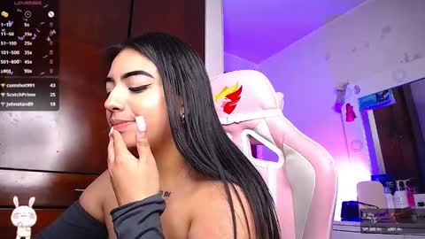 Eva  online show from February 19, 4:55 am