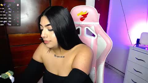 Eva  online show from December 5, 6:28 pm