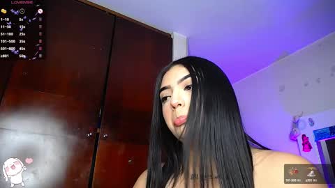 Eva  online show from December 5, 9:33 pm