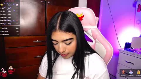 Eva  online show from December 17, 9:27 pm