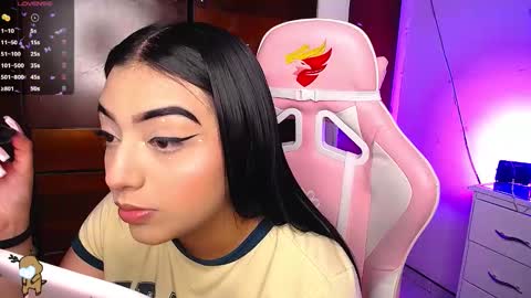 Eva  online show from December 30, 11:17 pm
