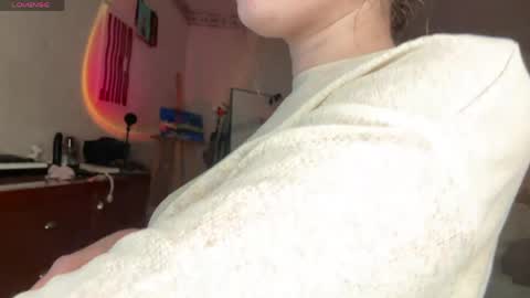 eva varnerr online show from May 1, 11:21 pm