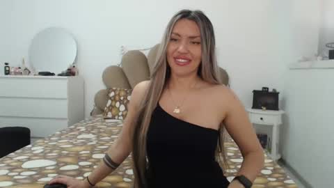 EvaBomb online show from January 18, 12:26 pm