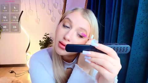 Eva  online show from February 22, 3:10 am