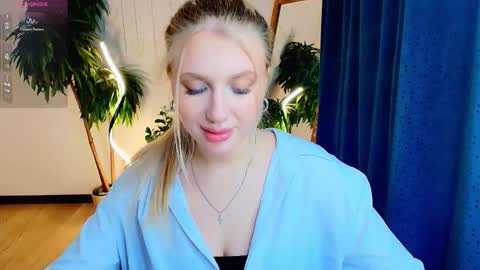 Eva  online show from March 8, 3:21 am