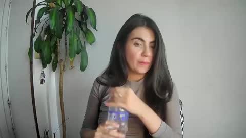 Snapshot of evacollins12 chatting on January 7, 8:31 pm evacollins12 online show from January 7, 8:31 pm