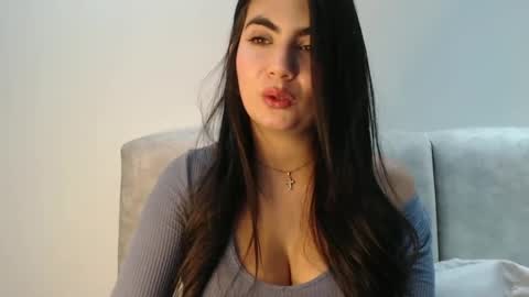 evacollins12 online show from September 27, 2:09 am
