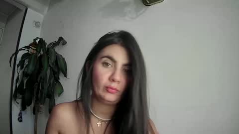 Snapshot of evacollins12 chatting on February 7, 10:30 pm evacollins12 online show from February 7, 10:30 pm