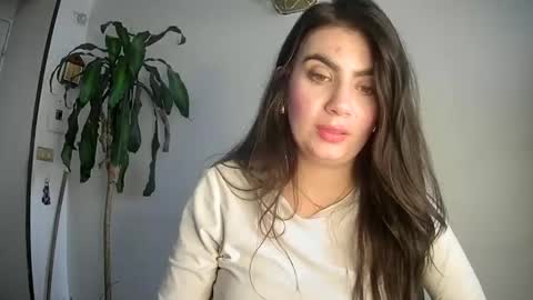 Snapshot of evacollins12 chatting on March 4, 9:00 pm evacollins12 online show from March 4, 9:00 pm