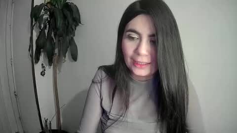 Snapshot of evacollins12 chatting on December 28, 4:19 am evacollins12 online show from December 28, 4:19 am