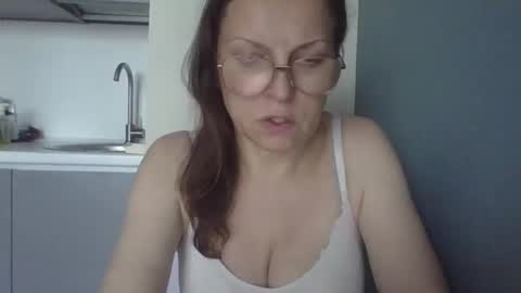 evaglad online show from September 21, 7:34 am