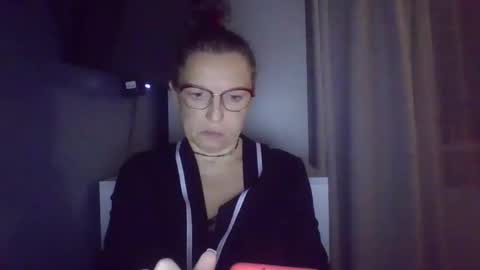 evaglad online show from September 25, 5:20 pm