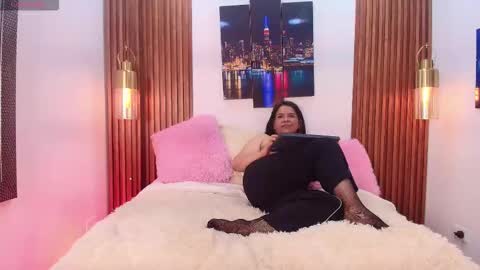 EVA GODDESS  online show from September 26, 8:28 pm