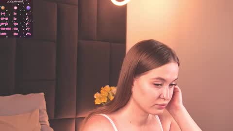 evahariss1 online show from October 28, 9:10 am