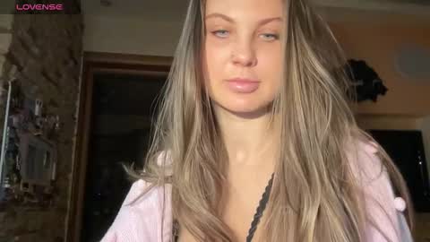 EvaHazard online show from February 3, 4:22 pm