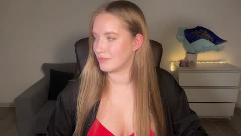 Eva online show from July 5, 9:44 pm
