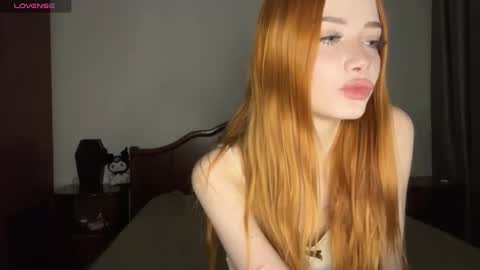 evakettystar online show from March 24, 7:09 pm