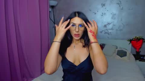 Eva online show from October 23, 2:07 pm