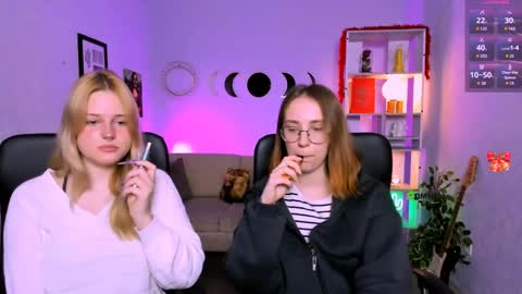 evalora online show from April 1, 7:22 pm