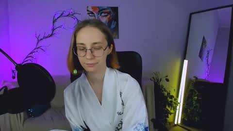 evalora online show from October 18, 12:31 pm