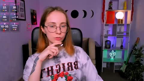 evalora online show from March 17, 8:47 pm