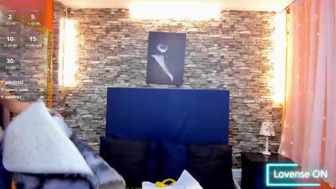 Eva online show from February 9, 7:52 pm