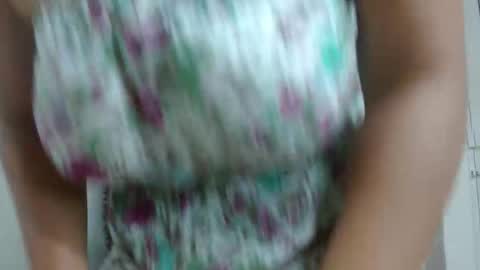 Eva Mills online show from October 25, 4:07 pm