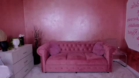 Snapshot of evanew_ chatting on February 27, 10:20 pm Eva online show from February 27, 10:20 pm