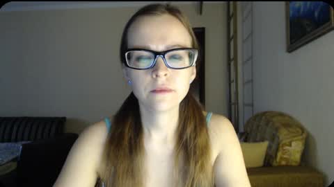Snapshot of evangeline06 chatting on December 3, 8:11 am YourMistress online show from December 3, 8:11 am