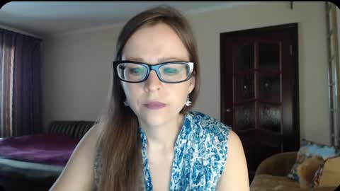 Snapshot of evangeline06 chatting on March 11, 8:30 am YourMistress online show from March 11, 8:30 am