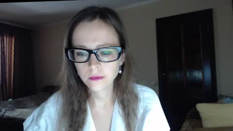 Snapshot of evangeline06 chatting on September 15, 9:22 am YourMistress online show from September 15, 9:22 am