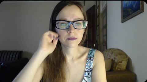 Snapshot of evangeline06 chatting on March 7, 8:34 am YourMistress online show from March 7, 8:34 am