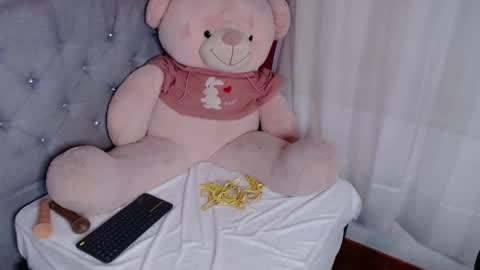 evangelineblossom03 online show from March 10, 10:45 pm