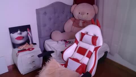 evangelineblossom03 online show from February 6, 10:14 am