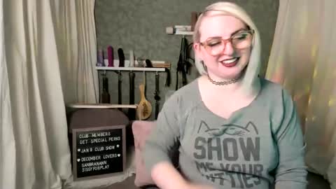 Evan Harlowe online show from January 7, 2:49 am