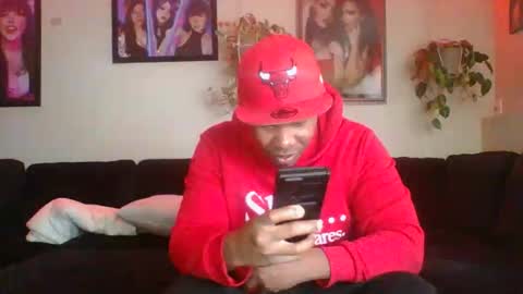 evanschris2048 online show from December 5, 10:18 pm