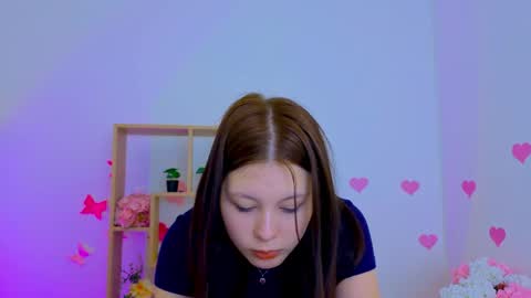 EvaOnyx online show from April 17, 10:06 am