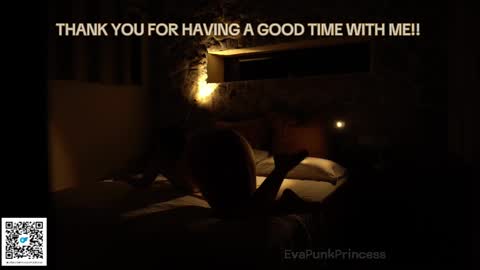 Snapshot of evapunkprincess chatting on February 18, 12:49 pm Eva online show from February 18, 12:49 pm