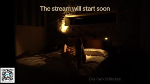 Snapshot of evapunkprincess chatting on February 4, 8:46 am Eva online show from February 4, 8:46 am