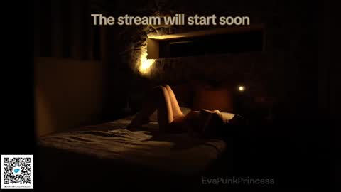Snapshot of evapunkprincess chatting on February 18, 9:43 am Eva online show from February 18, 9:43 am