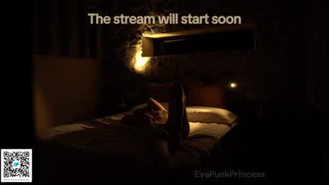 Snapshot of evapunkprincess chatting on January 27, 9:23 am Eva online show from January 27, 9:23 am