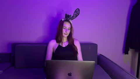 Eva online show from May 9, 11:22 pm