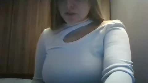 evasapples2026 online show from May 6, 11:00 pm