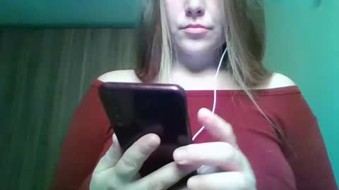 evasapples2026 online show from April 6, 7:48 pm