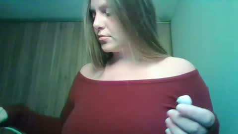 evasapples2026 online show from May 27, 5:10 pm