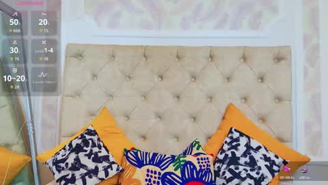 evasinclairr online show from December 18, 5:25 am